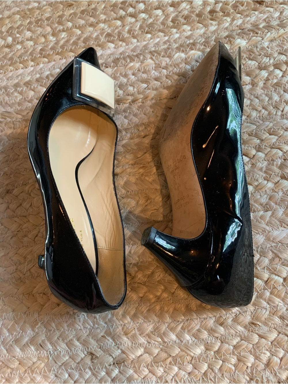 Kate Spade Black Patent Pointed Toe Low Heels with Cream Lucite-Like Accent - Picture 5 of 8